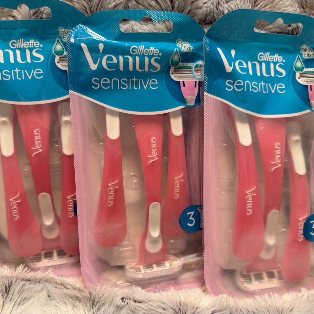 Gillette Venus Sensitive Women's Razors - Bundle